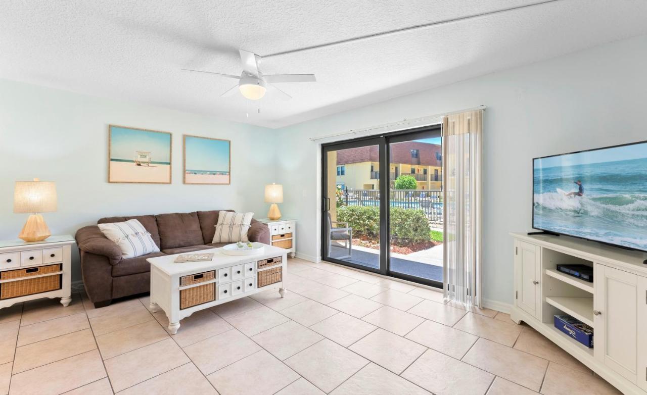 Cocoa Beach Club Room photo